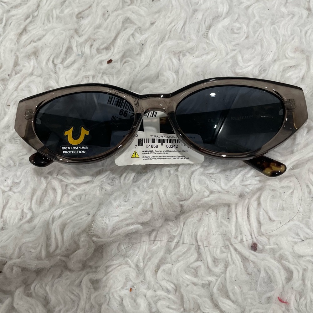 NWT True Religión sunglasses